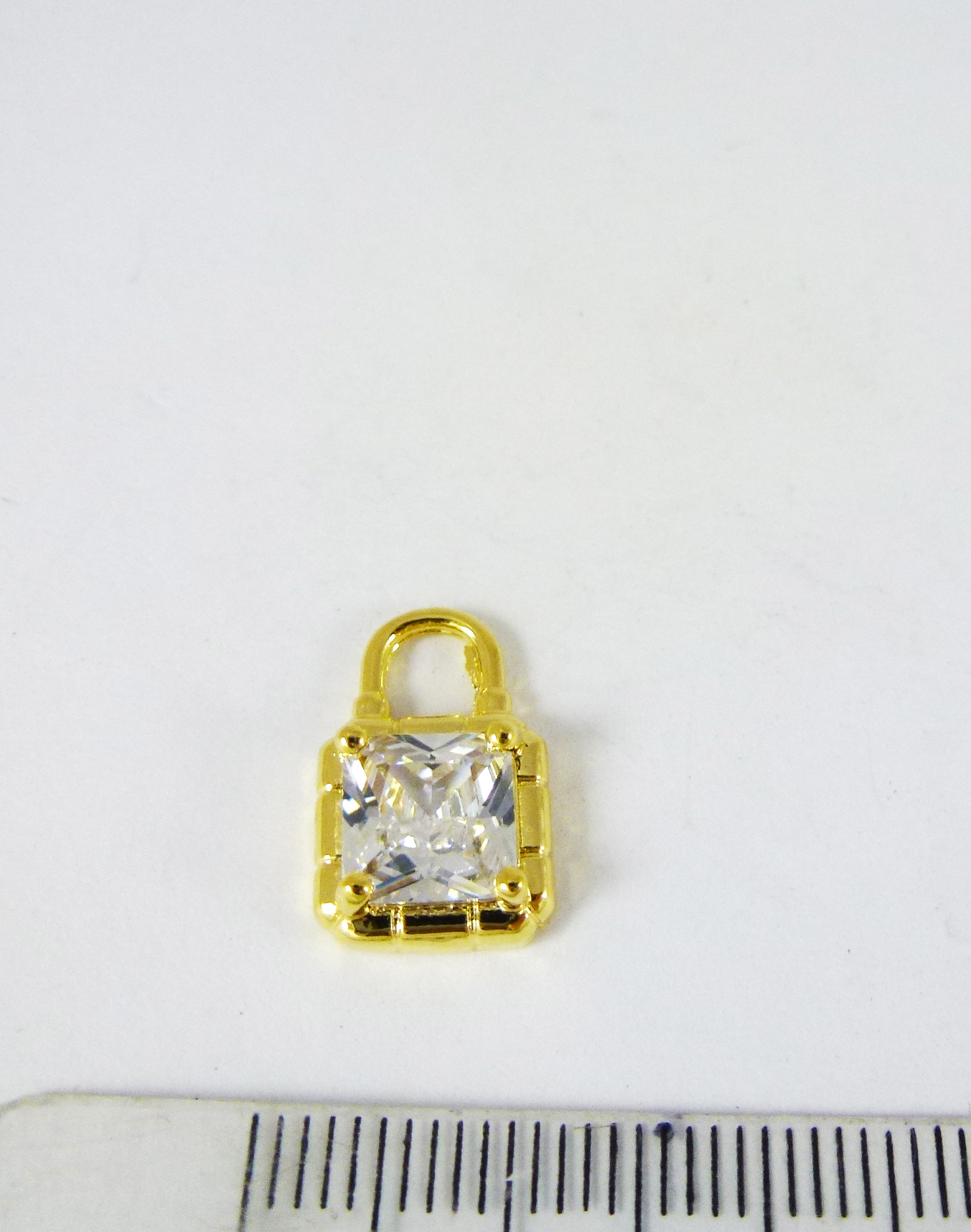 15mm銅鍍金色鎖頭鑲方形鋯石