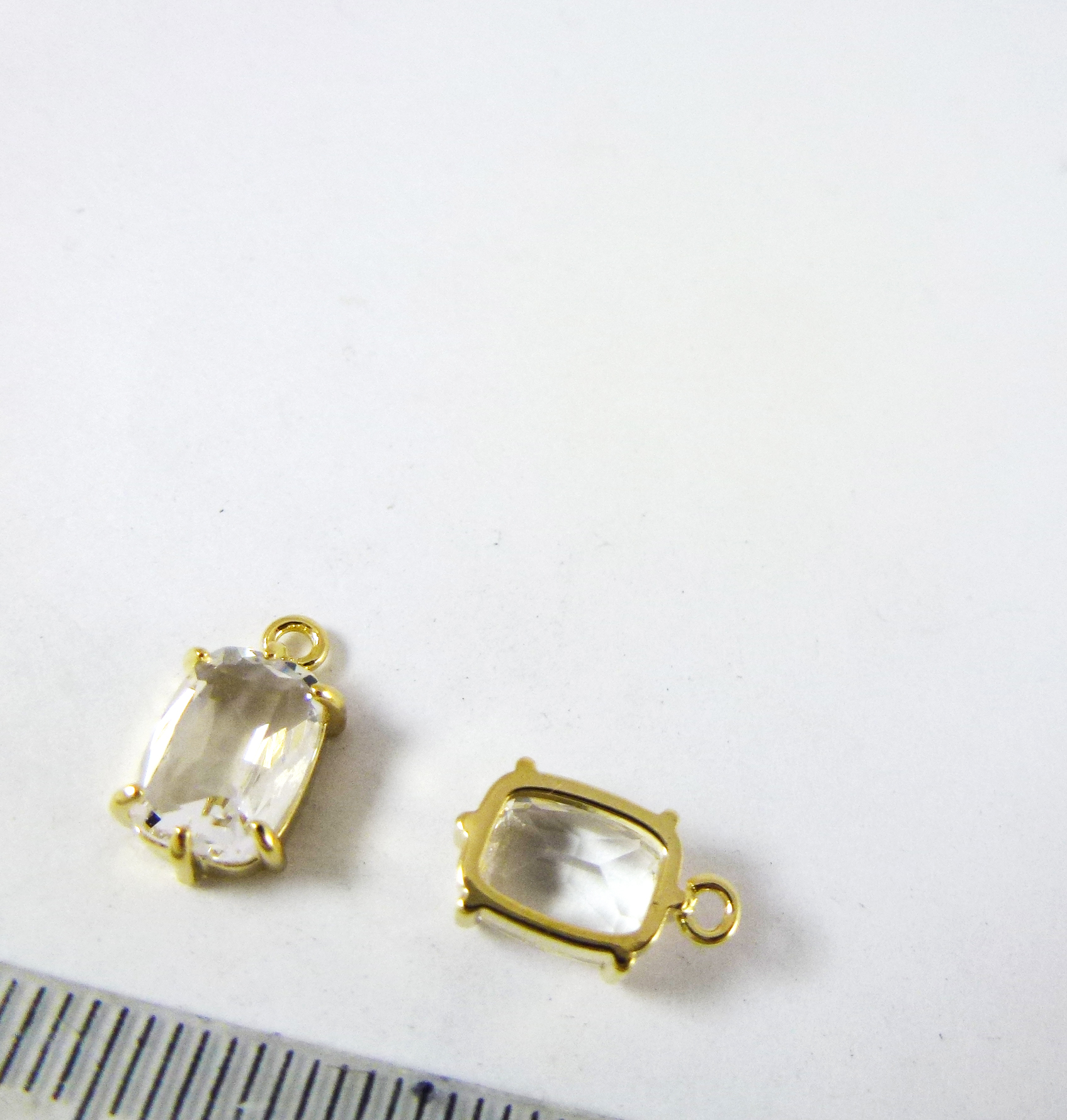 8x6mm銅鍍金色單孔方形包邊-白色