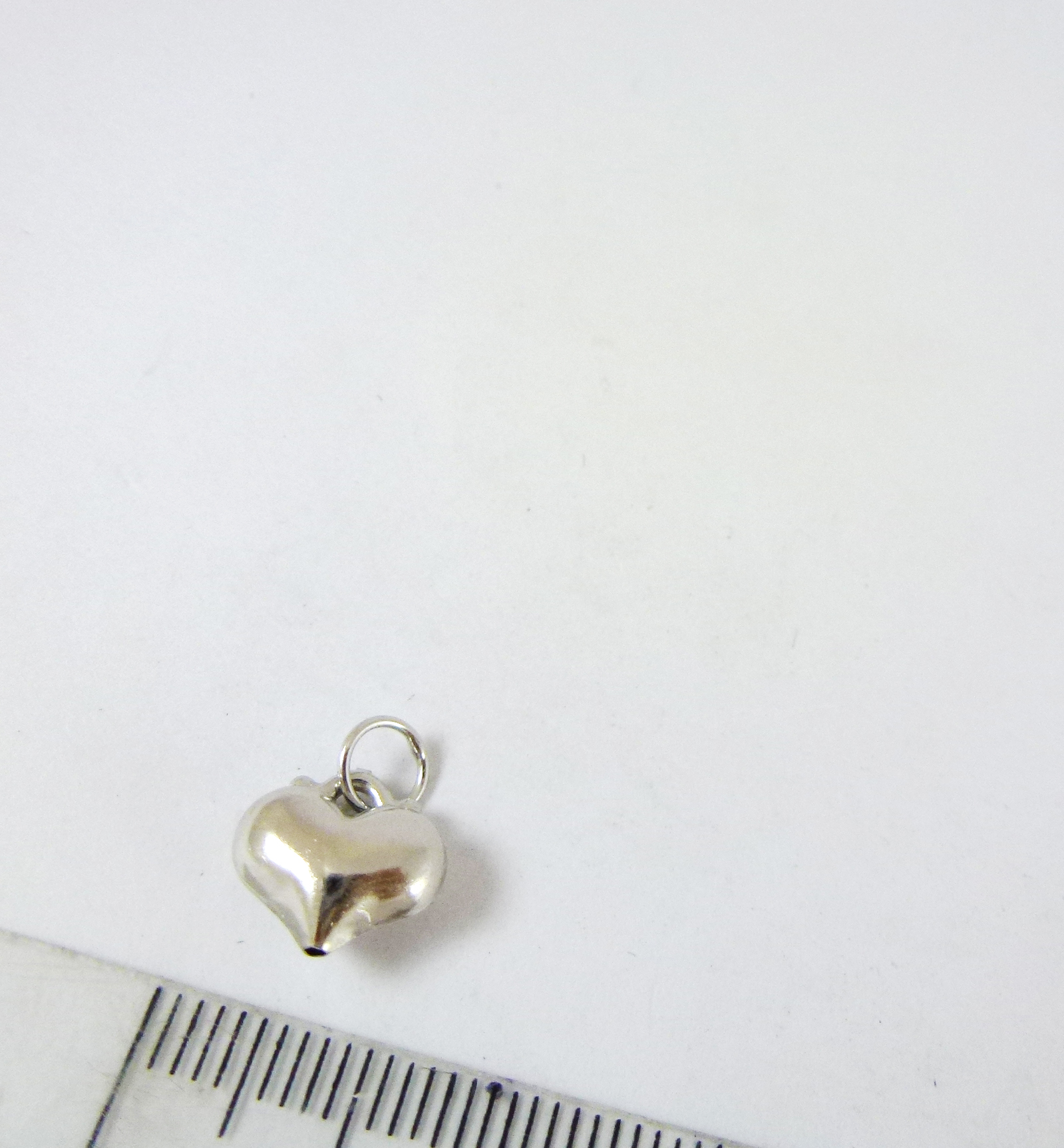 10mm純銀鍍白K愛心